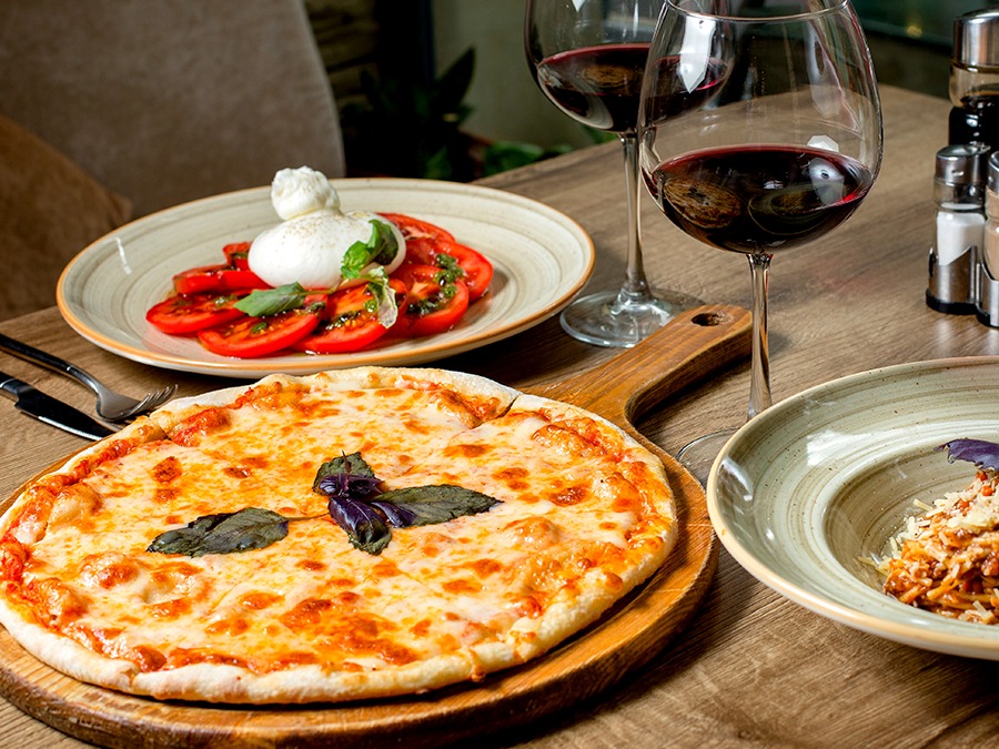 Dia da Pizza: data pede acompanhamento de um bom vinho ou espumante