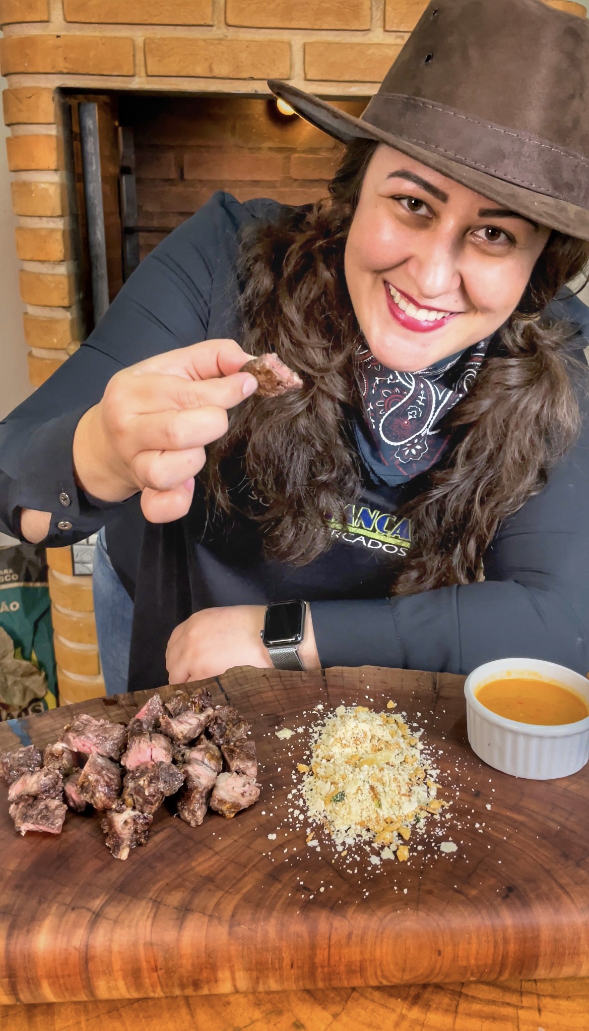 Marina Fucano trouxe o famoso amendoim do churrasco: a BANANINHA