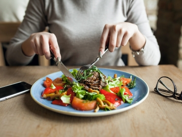 healthy-people-salad-food-woman