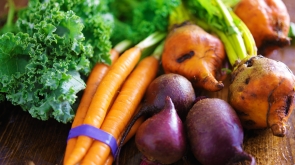pile-of-veggies-with-carrots-beets-and-kale-2022-03-30-00-20-39-utc