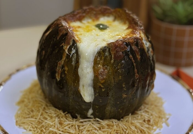 Abóbora Cabotiá Recheada com Fraldinha