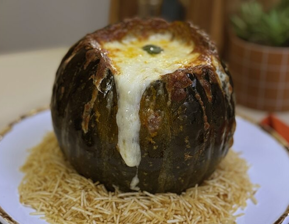 Abóbora Cabotiá Recheada com Fraldinha