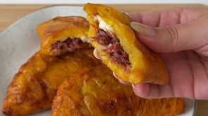 Pastelzinho de Banana-da-terra com Carne Seca