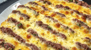 Esfiha de Carne com Queijo