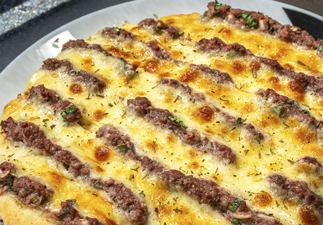 Esfiha de Carne com Queijo