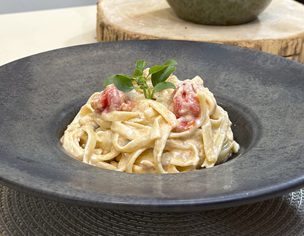 Fettuccine Cremoso com Salmão